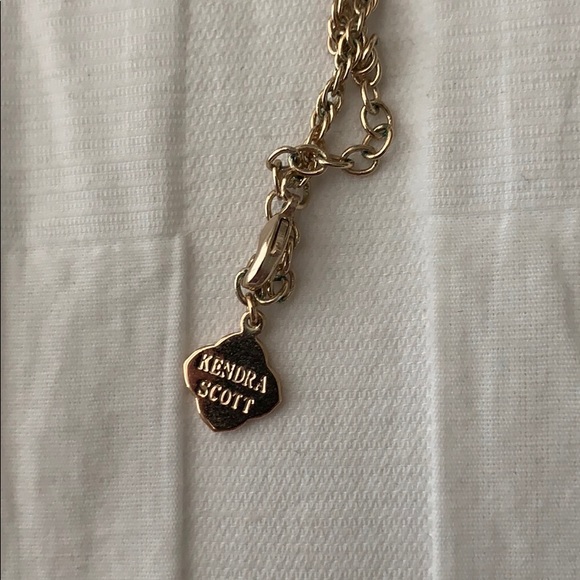 Rose Gold Kendra Scott Rayne Necklace - Picture 4 of 4